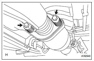 REMOVE FRONT EXHAUST PIPE ASSEMBLY