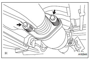 REMOVE CENTER EXHAUST PIPE ASSEMBLY