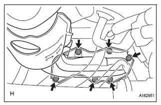 REMOVE EXHAUST MANIFOLD RH