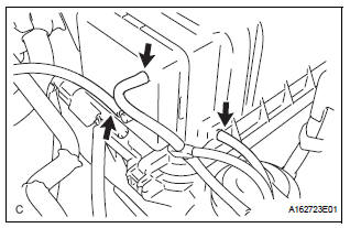 Remove air cleaner cap sub-assembly