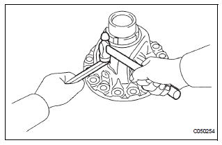 INSTALL FRONT DIFFERENTIAL PINION SHAFT STRAIGHT PIN