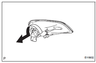 REMOVE FOG LIGHT BULB